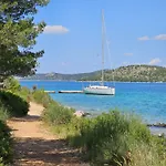 Apartment Gjardini - Sparadici Grebastica