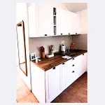 Apartment Gjardini - Sparadici *
