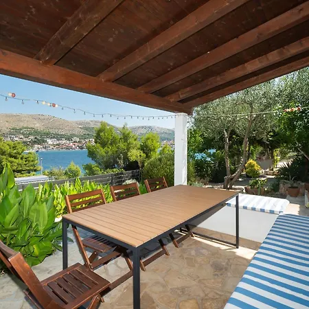 Gjardini - Sparadici Apartament *