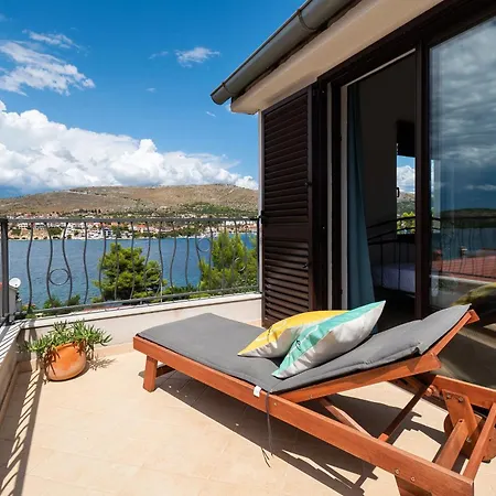 Gjardini - Sparadici 公寓 Grebaštica