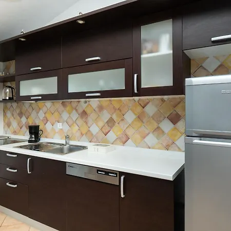 Gjardini - Sparadici Apartmán
