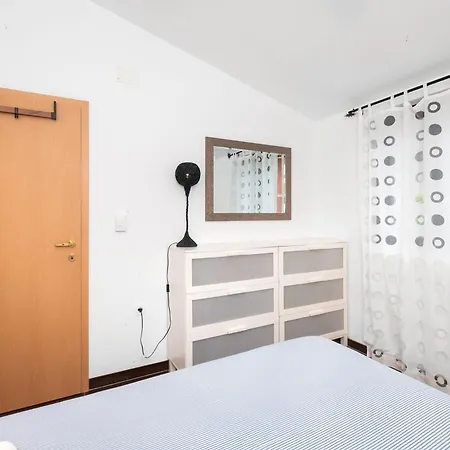 Gjardini - Sparadici Apartmán