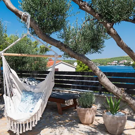 公寓 Gjardini - Sparadici