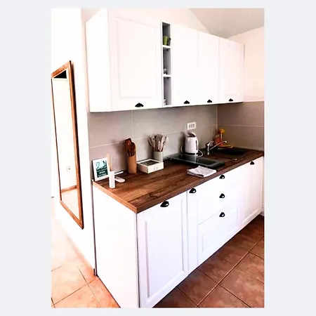 Apartment Gjardini - Sparadici *