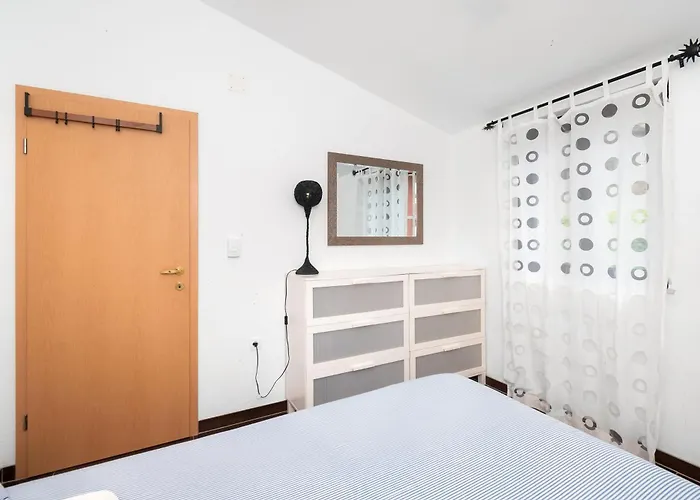 Gjardini - Sparadici Appartement