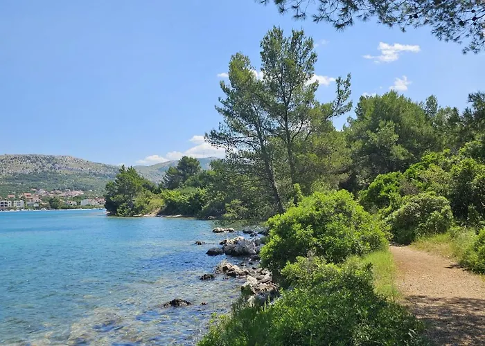 Gjardini - Sparadici Apartman *