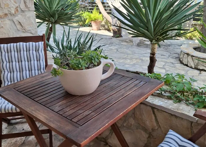 Apartman Gjardini - Sparadici